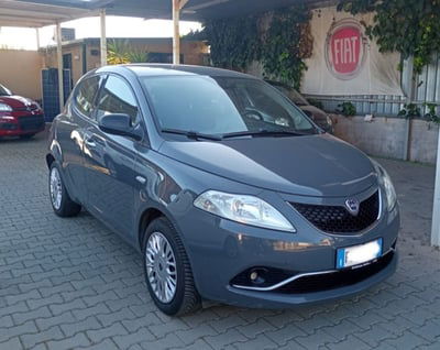 Lancia Ypsilon 1.2 69 CV 5 porte Gold usata