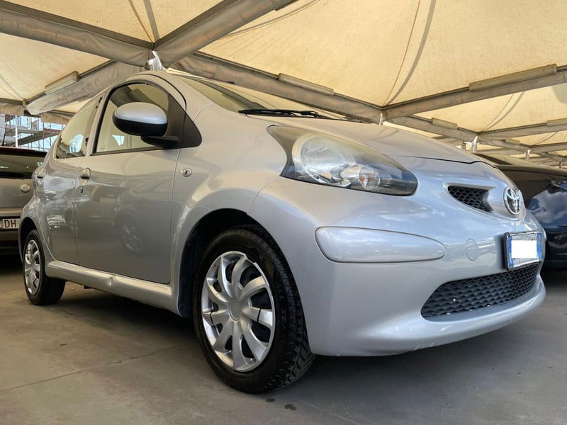 Toyota Aygo 1.0 12V VVT-i 5 porte Now