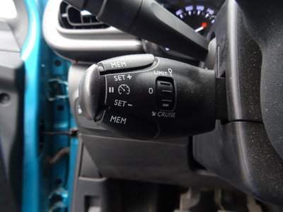 Citroen C3 BlueHDi 100 S&S Feel (17)