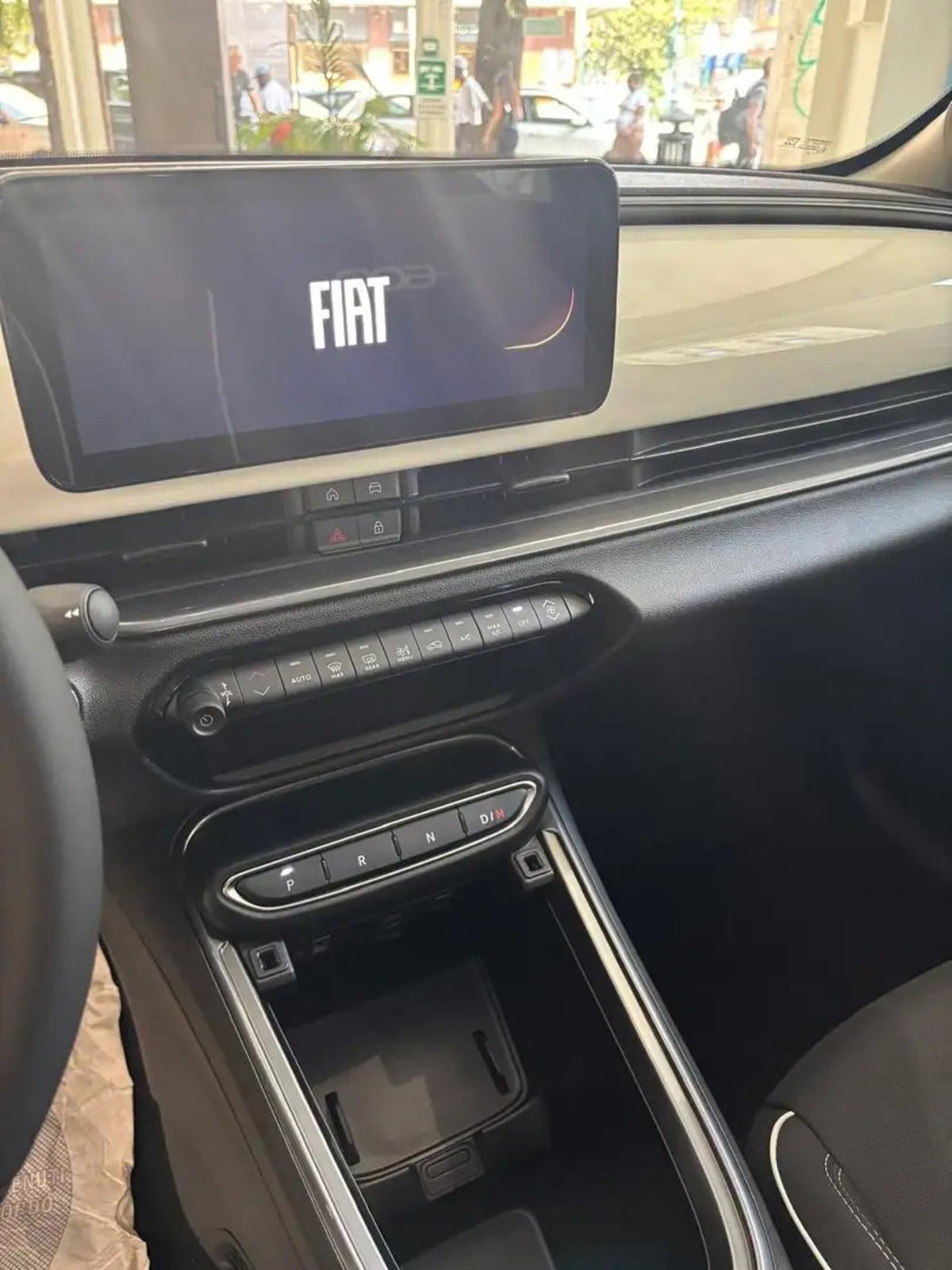 Fiat 600 1.2 hybrid 110cv auto (9)
