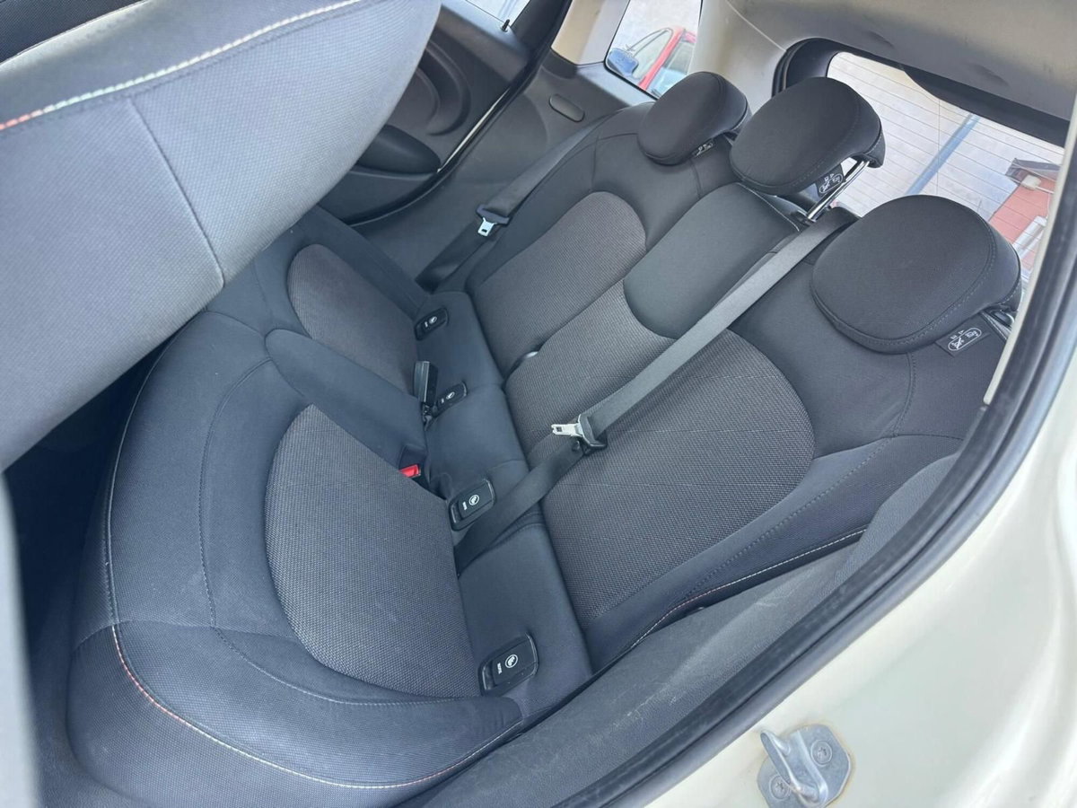 MINI Mini 1.5 Cooper D Boost 5 porte (11)