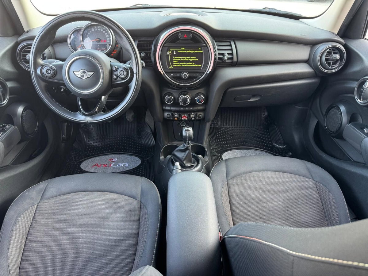 MINI Mini 1.5 Cooper D Boost 5 porte (12)
