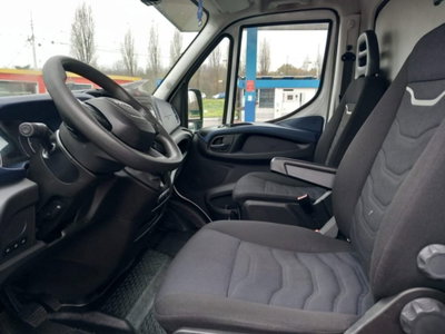 Iveco Daily Furgone 35S14HA8V 2.3 HPT PLM-TA Furgone Hi-Matic (2)