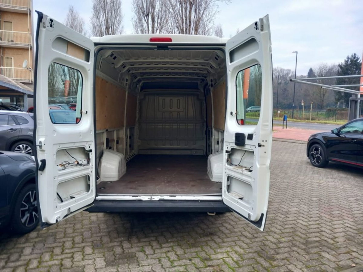 Peugeot Boxer Furgone 335 2.2 BlueHDi 165 S&S PLM-TM-DC Furgone (13)