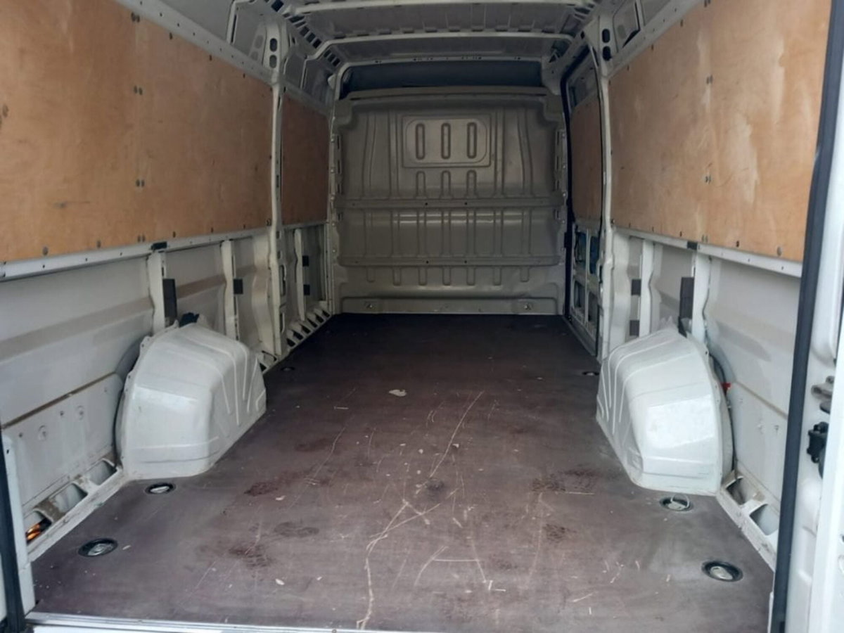 Peugeot Boxer Furgone 335 2.2 BlueHDi 165 S&S PLM-TM-DC Furgone (14)