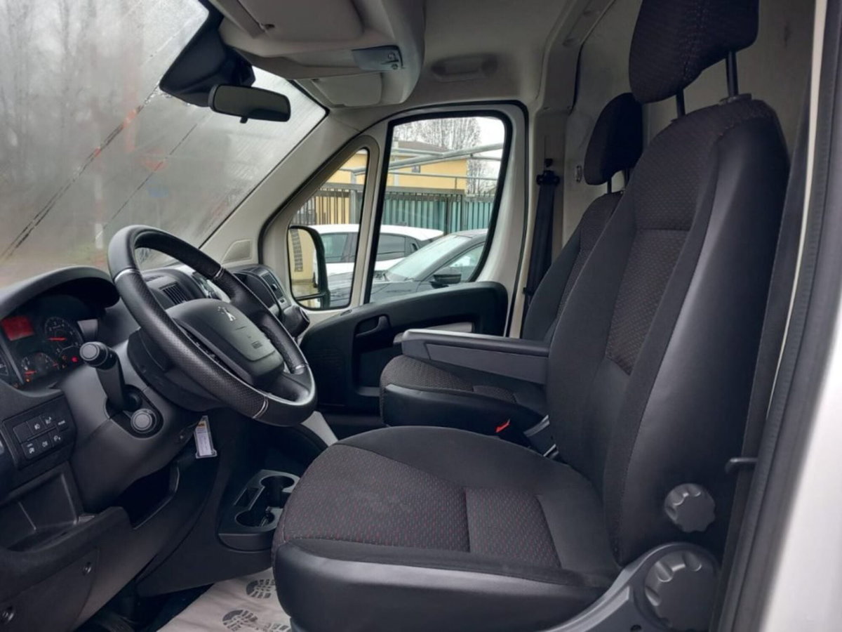 Peugeot Boxer Furgone 335 2.2 BlueHDi 165 S&S PLM-TM-DC Furgone (15)