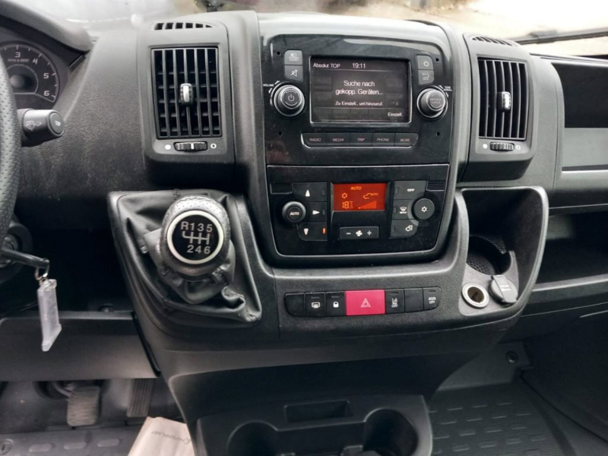 Peugeot Boxer Furgone 335 2.2 BlueHDi 165 S&S PLM-TM-DC Furgone (19)