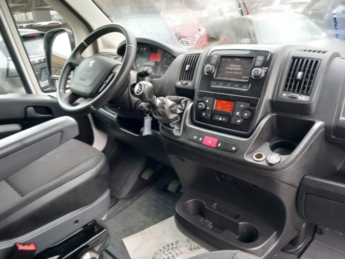 Peugeot Boxer Furgone 335 2.2 BlueHDi 165 S&S PLM-TM-DC Furgone (20)