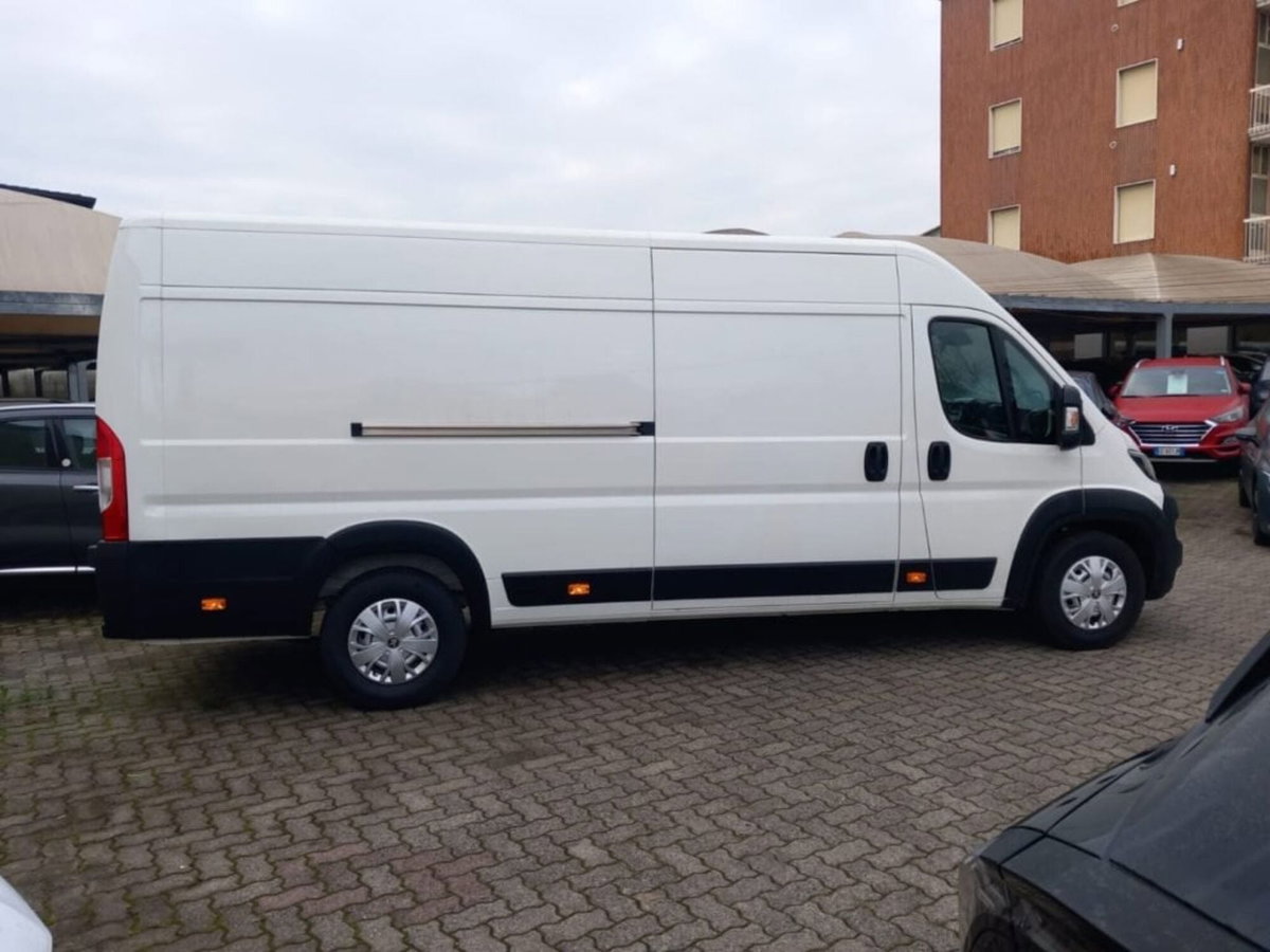 Peugeot Boxer Furgone 335 2.2 BlueHDi 165 S&S PLM-TM-DC Furgone (6)