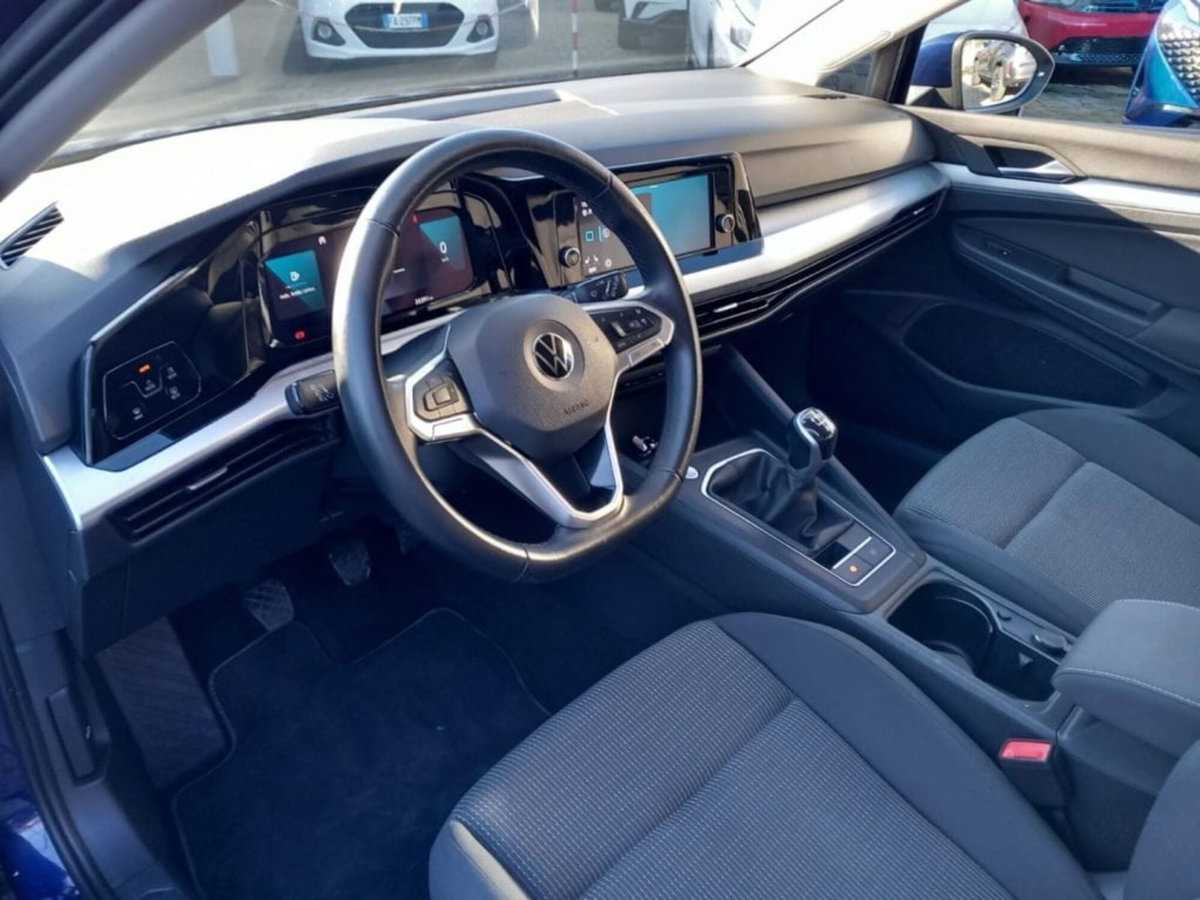 Volkswagen Golf 1.0 TSI EVO Life (11)