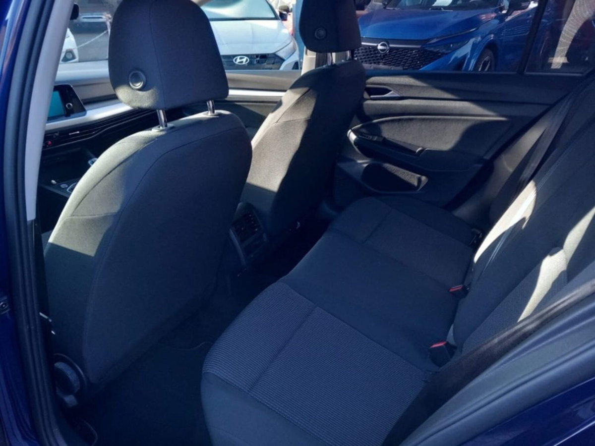 Volkswagen Golf 1.0 TSI EVO Life (12)
