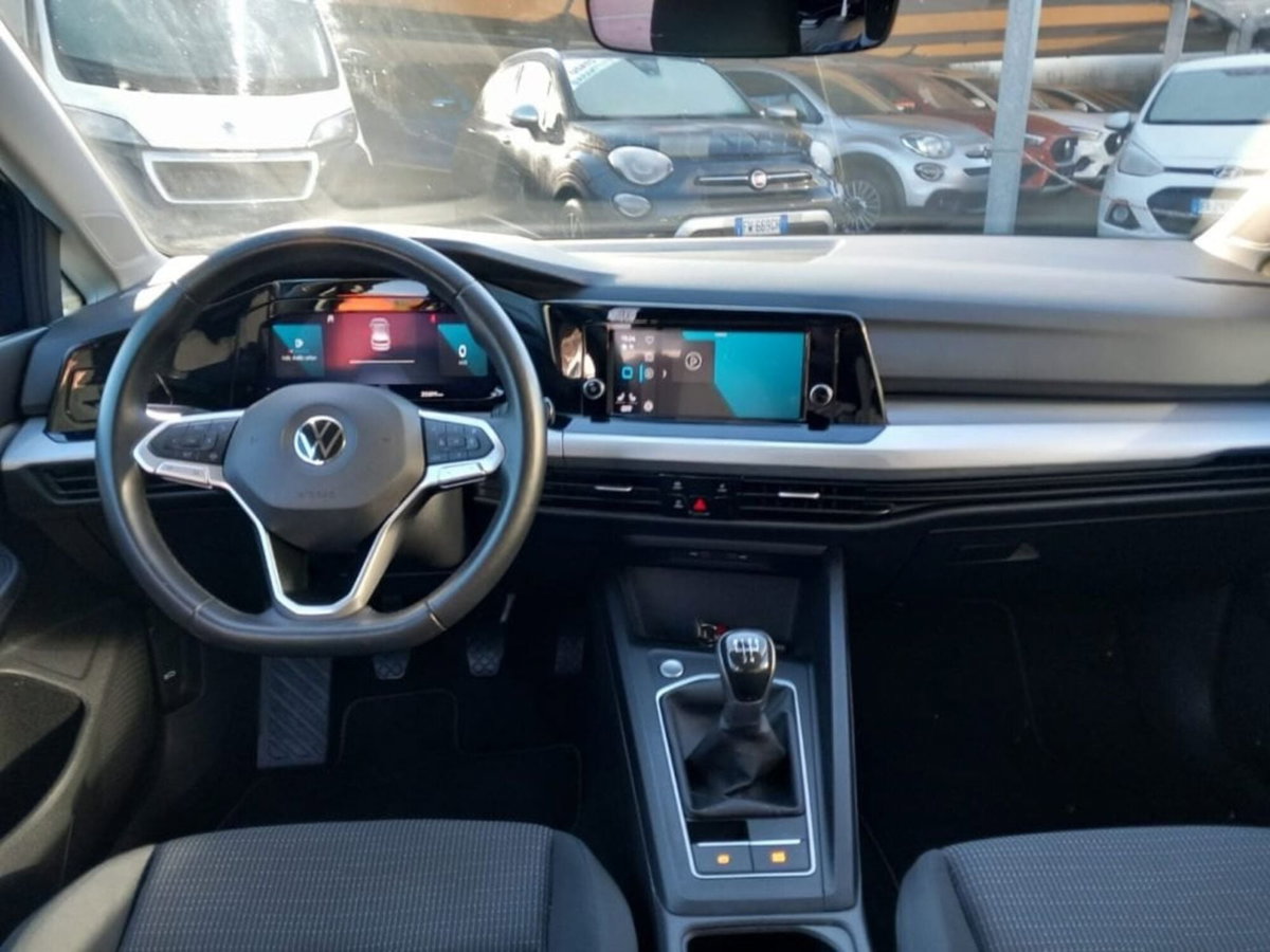 Volkswagen Golf 1.0 TSI EVO Life (16)
