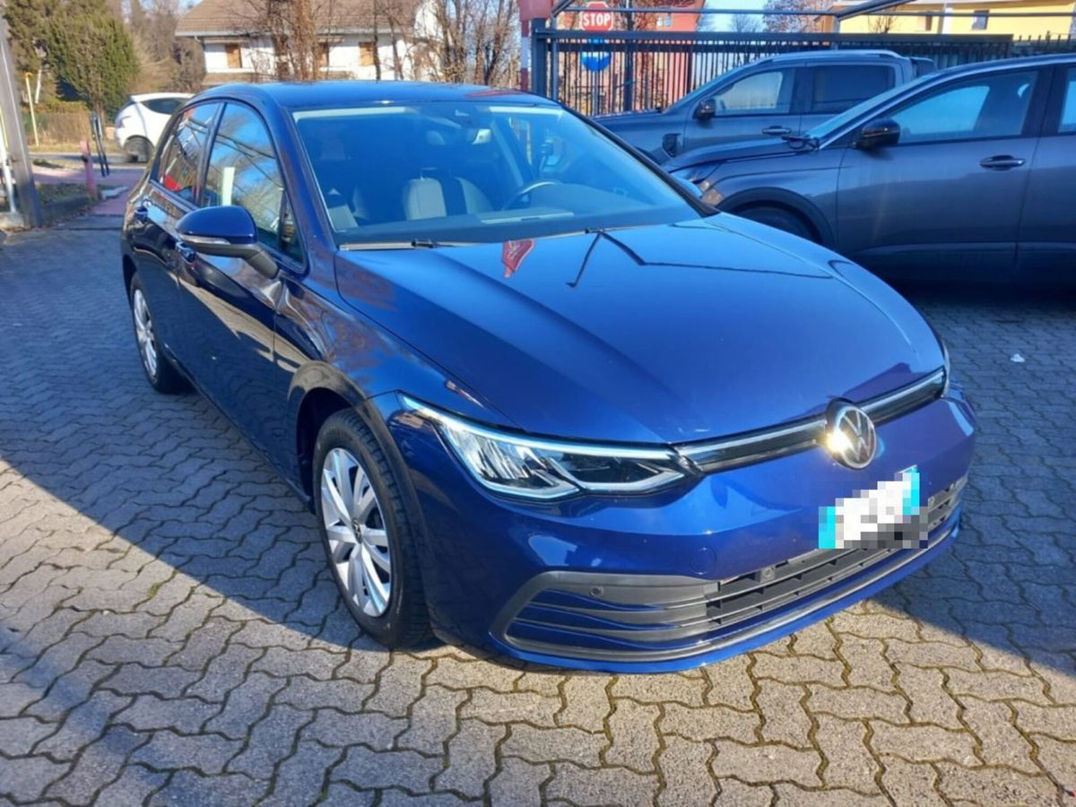 Volkswagen Golf 1.0 TSI EVO Life (4)