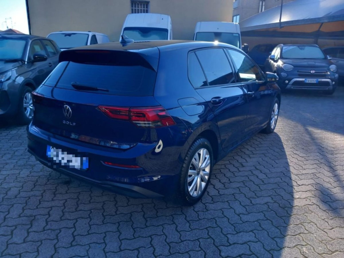 Volkswagen Golf 1.0 TSI EVO Life (5)
