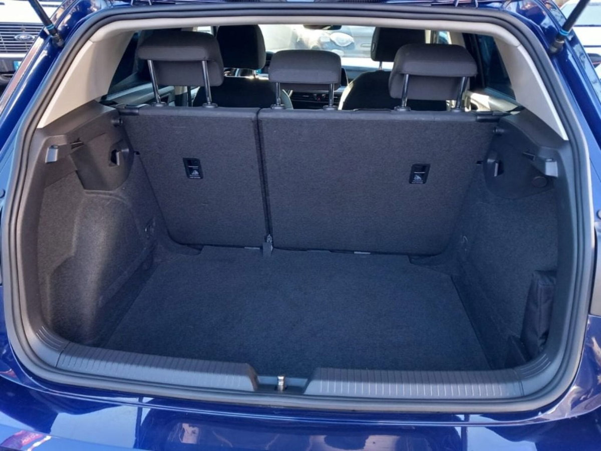 Volkswagen Golf 1.0 TSI EVO Life (9)