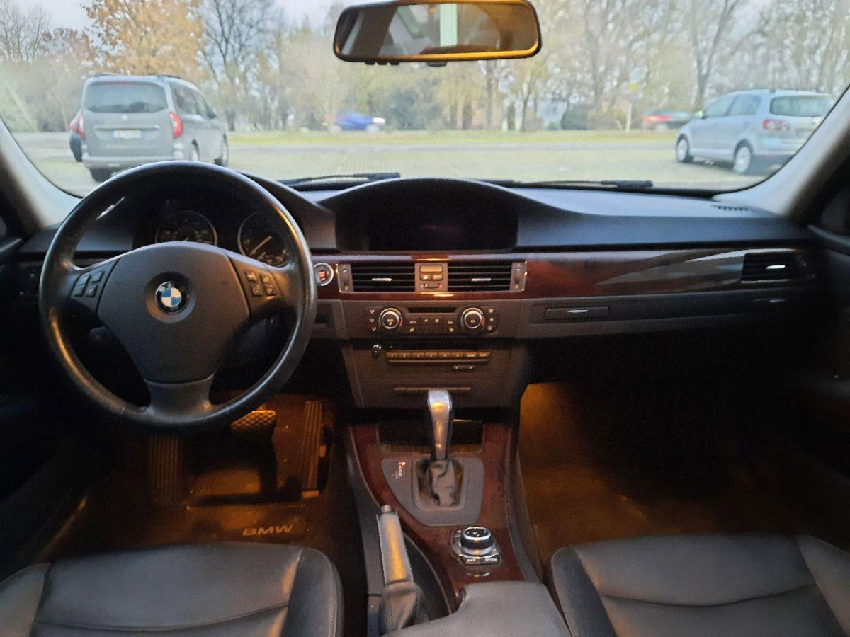 BMW Serie 3 335i cat xDrive Eletta (8)