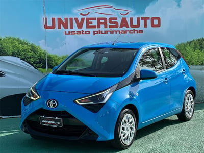 Toyota Aygo 1.0 VVT-i 72 CV 5 porte x-play usata