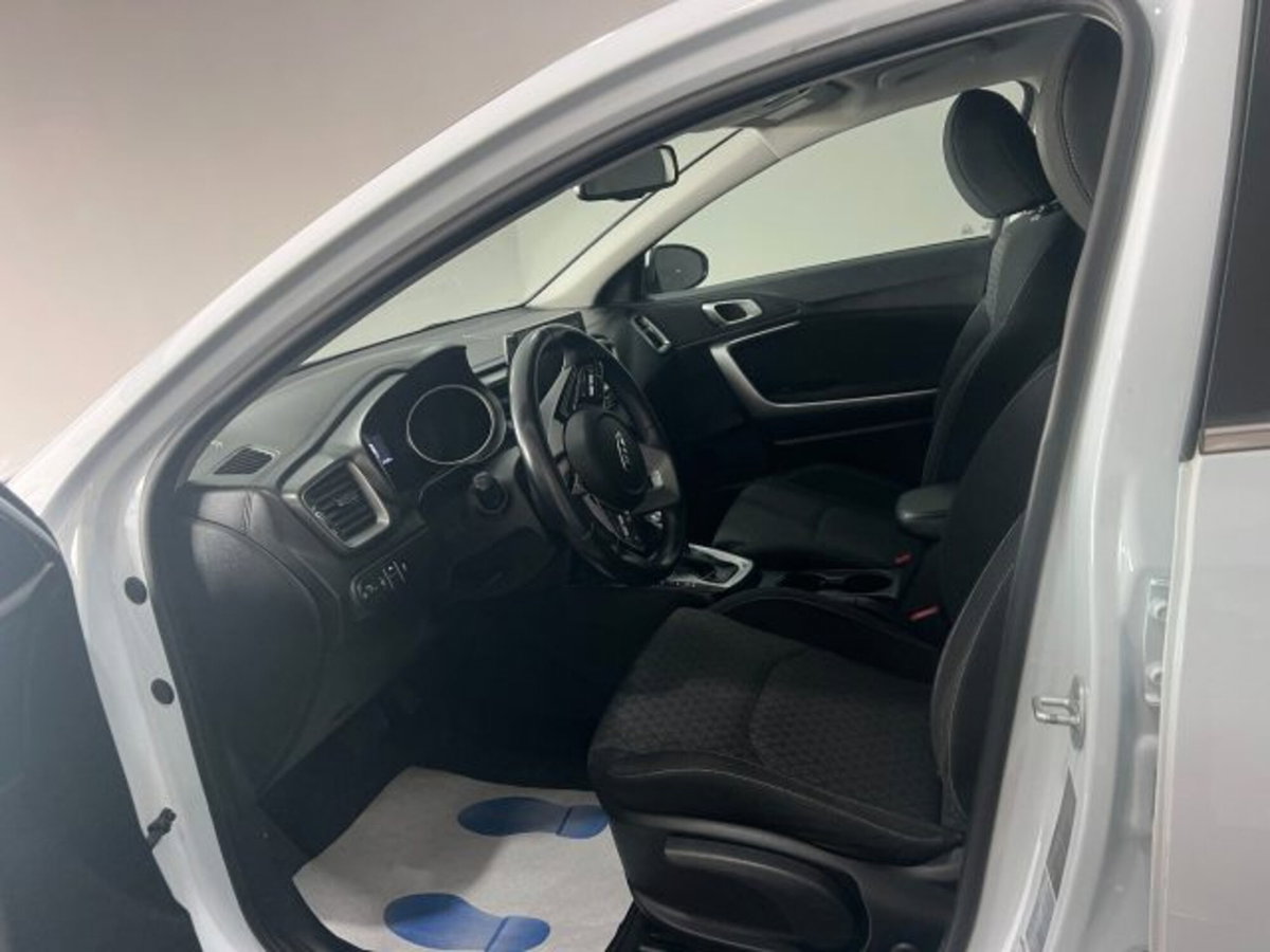 Kia Ceed Sport Wagon 1.6 CRDi 115 CV SW Business Class (6)