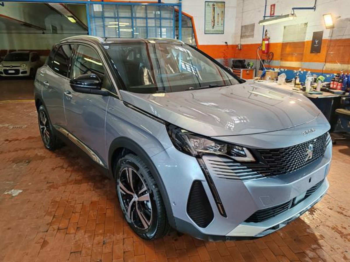 Peugeot 3008 1.2 hybrid GT 145cv e-dcs6 (3)