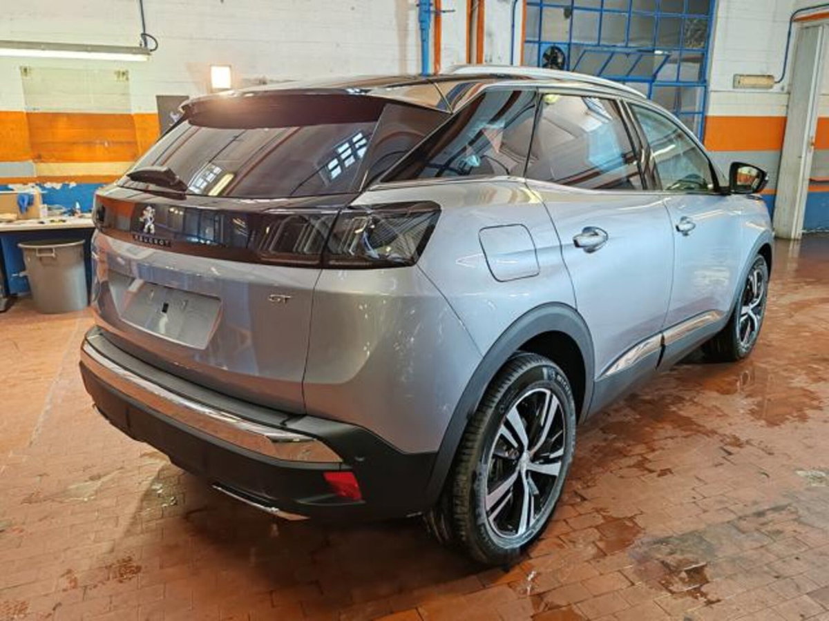 Peugeot 3008 1.2 hybrid GT 145cv e-dcs6 (4)