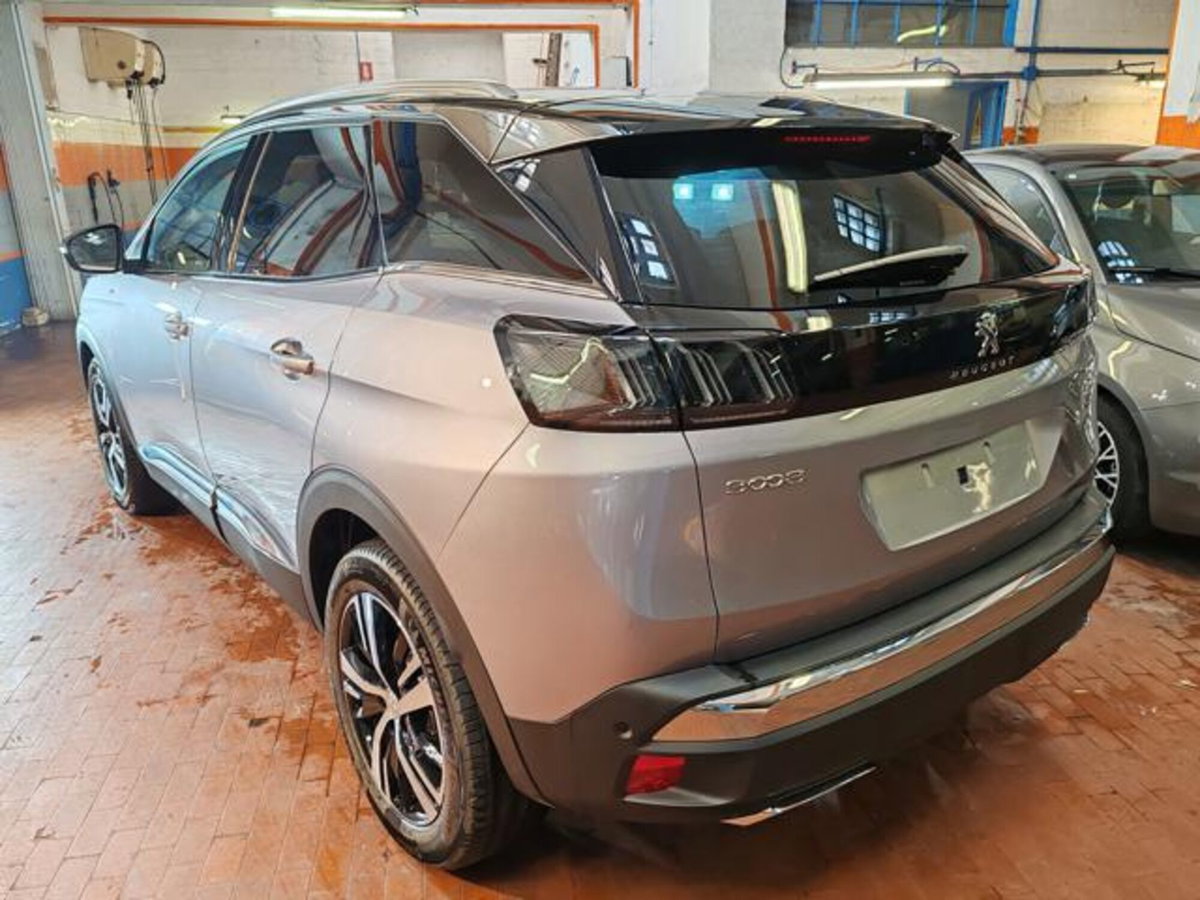 Peugeot 3008 1.2 hybrid GT 145cv e-dcs6 (6)