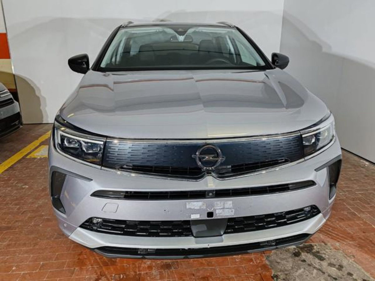 Opel Grandland 1.5 ecotec Ultimate s&s 130cv at8 (2)