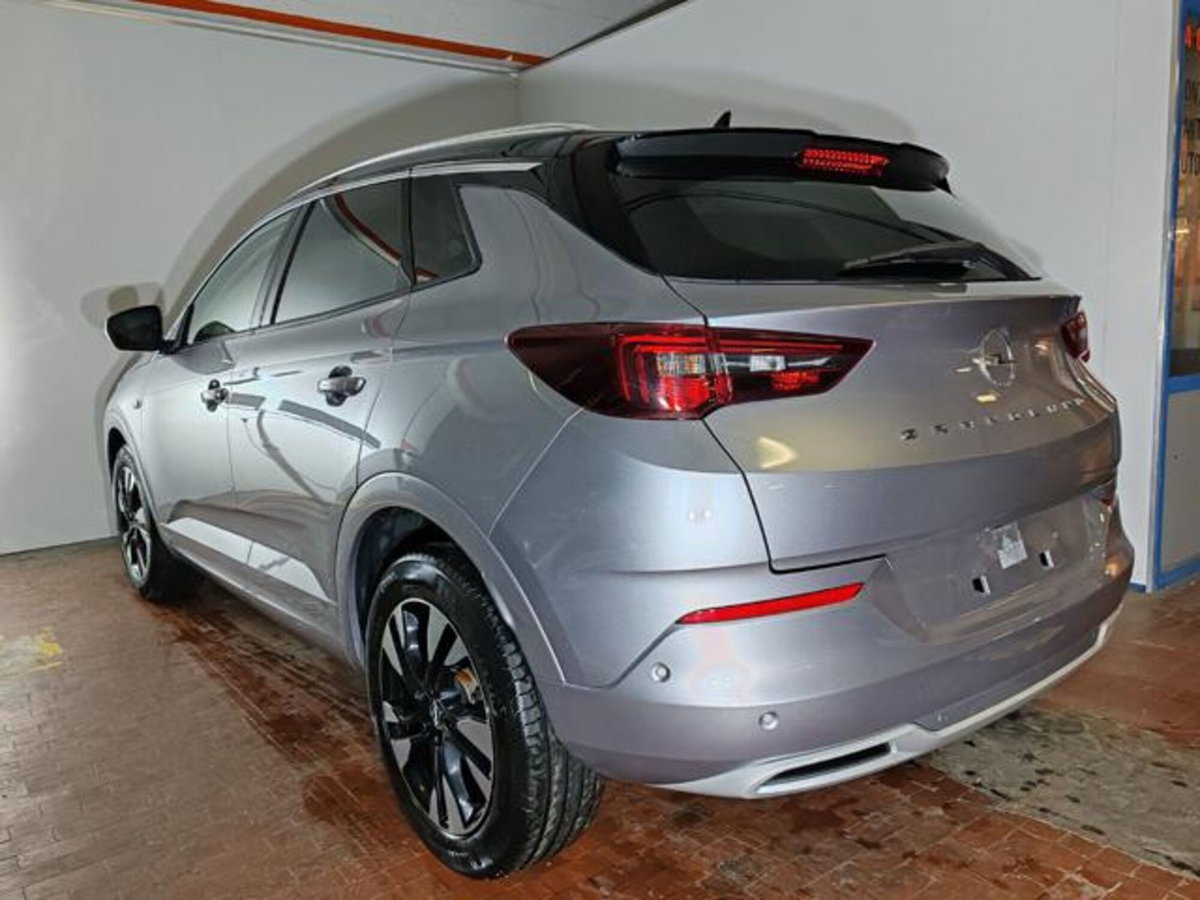 Opel Grandland 1.5 ecotec Ultimate s&s 130cv at8 (4)