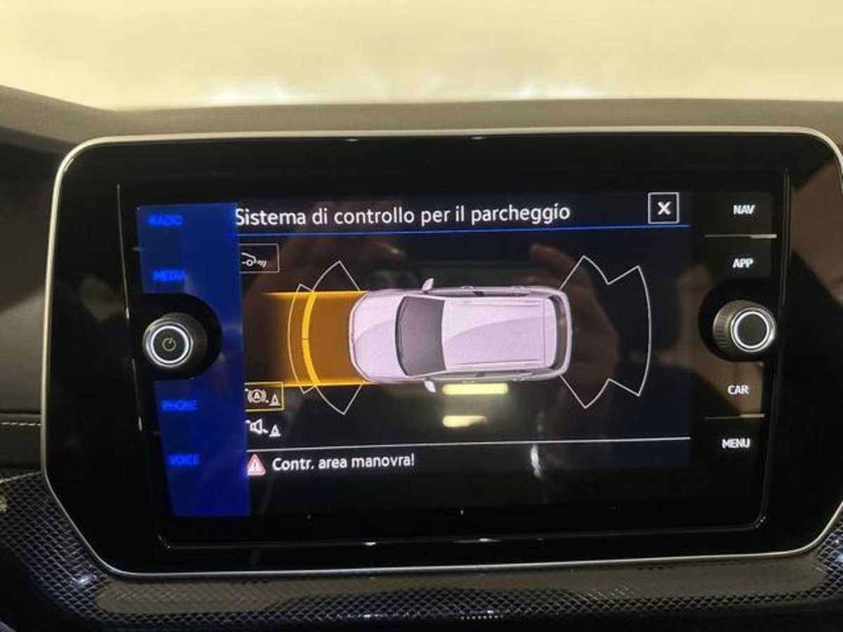 Volkswagen T-Cross 1.0 tsi R-Line 115cv (13)