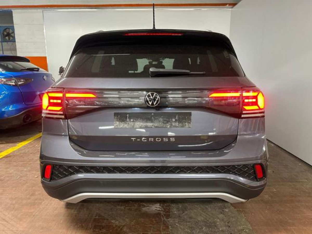 Volkswagen T-Cross 1.0 tsi R-Line 115cv (5)