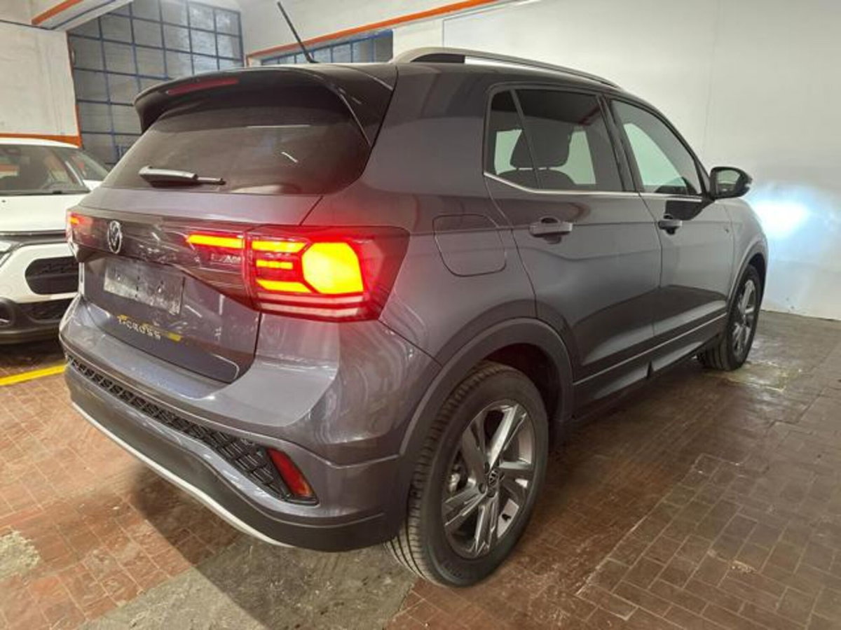 Volkswagen T-Cross 1.0 tsi R-Line 115cv (6)