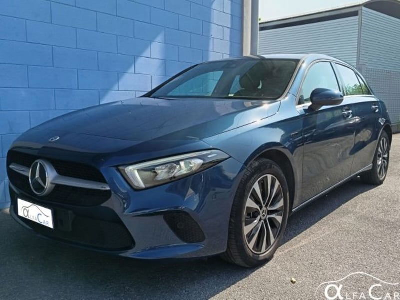 Mercedes-Benz Classe A Sedan 250 e Automatic EQ-Power 4p. Business