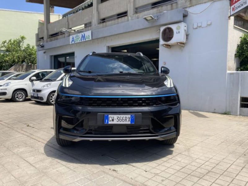 Lynk & Co 01 01 1.5 td phev