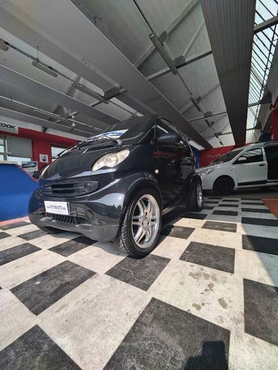 smart Fortwo 700 coupé Brabus (55 kW) usata