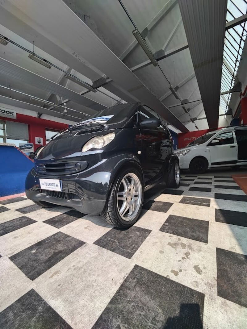 smart Fortwo 700 coupé Brabus (55 kW)