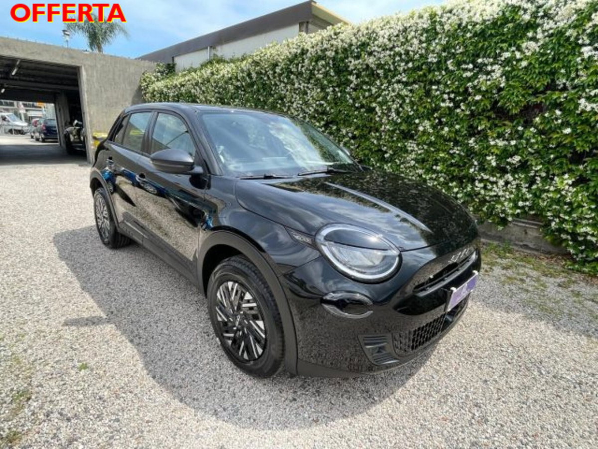 Fiat 600 1.2 hybrid 110cv auto (2)
