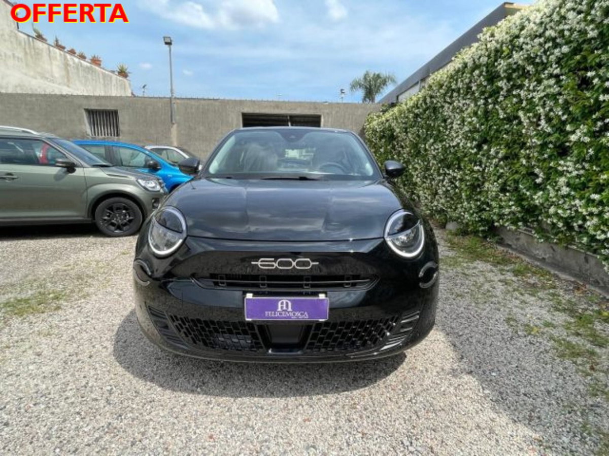 Fiat 600 1.2 hybrid 110cv auto (6)