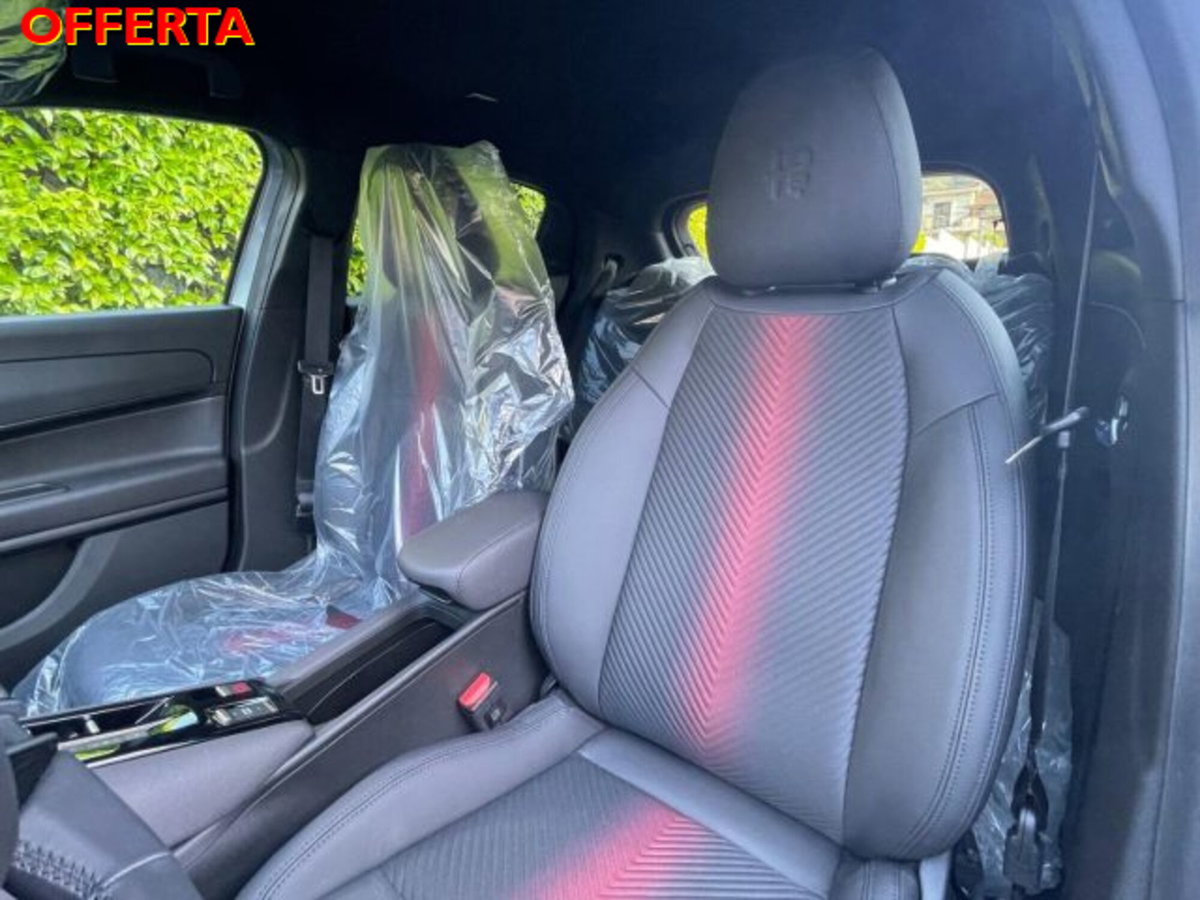 Alfa Romeo Junior 1.2 ibrida Speciale 145cv edct6 (16)