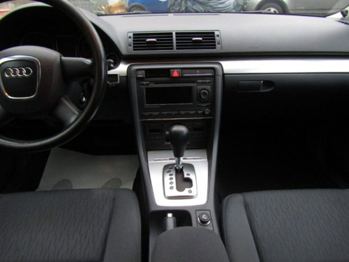 Audi A4 Avant 2.0 16V TDI multitronic (18)