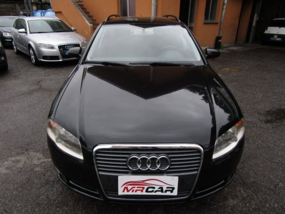 Audi A4 Avant 2.0 16V TDI multitronic (2)