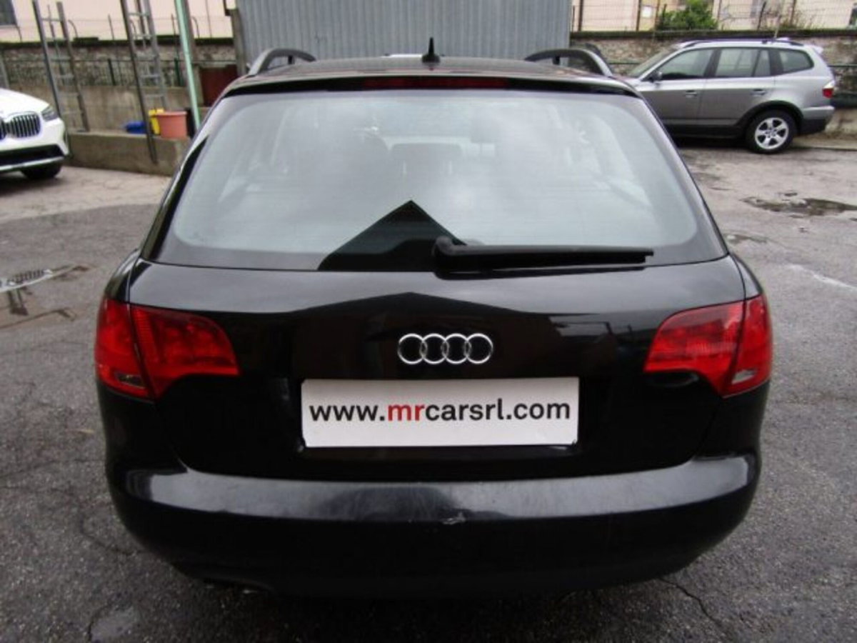 Audi A4 Avant 2.0 16V TDI multitronic (5)