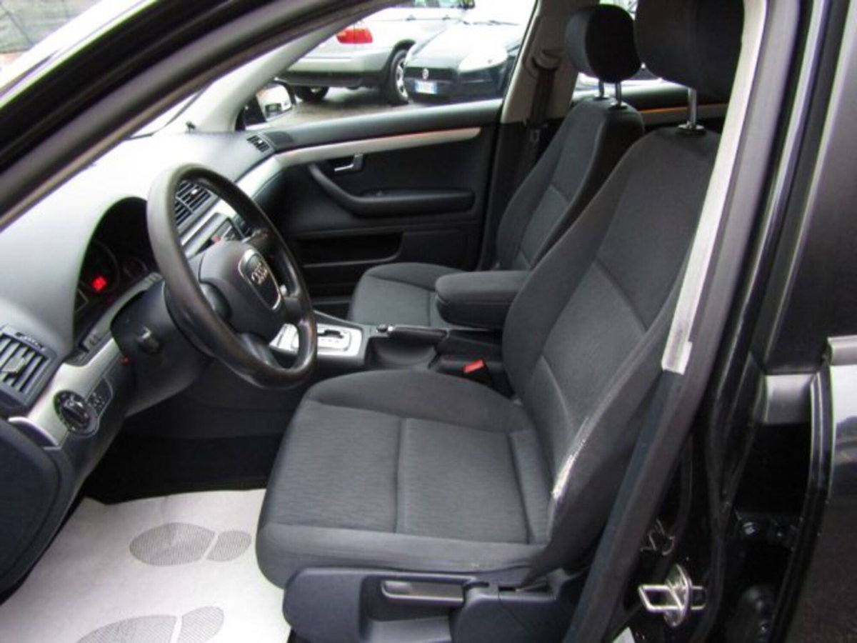 Audi A4 Avant 2.0 16V TDI multitronic (7)