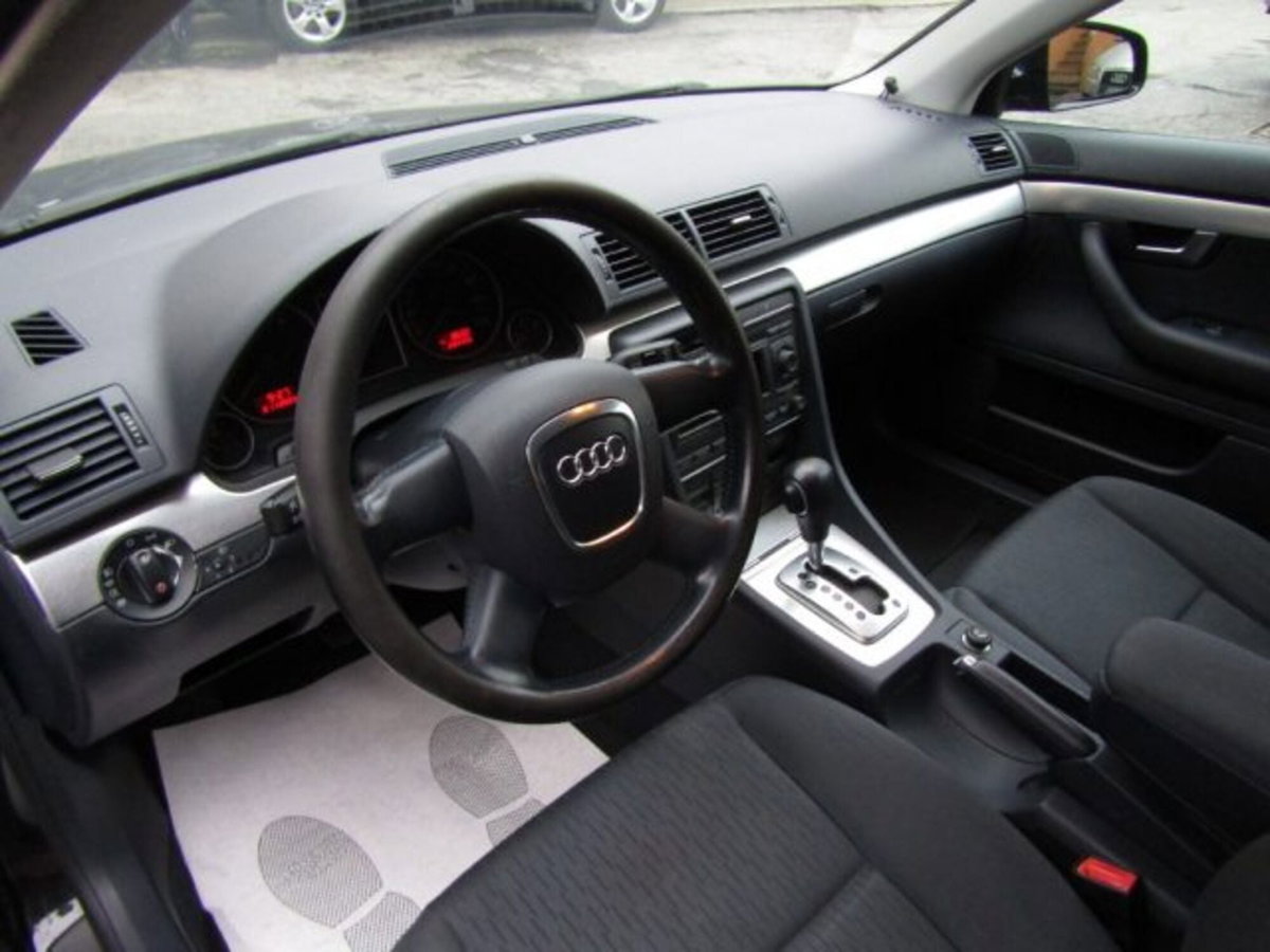 Audi A4 Avant 2.0 16V TDI multitronic (8)