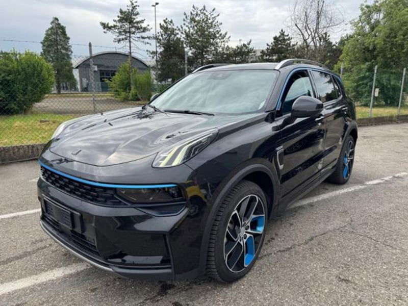 Lynk & Co 01 01 1.5 td phev