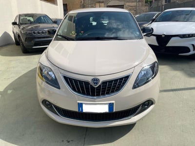 Lancia Ypsilon 1.0 FireFly 5 porte S&S Hybrid Gold Plus usata