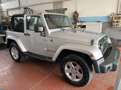 Jeep Wrangler 2.2 Mjt II Sahara usata