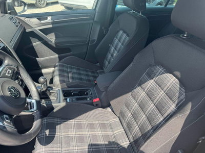 Volkswagen Golf GTD 2.0 TDI 5p. BlueMotion Technology (12)