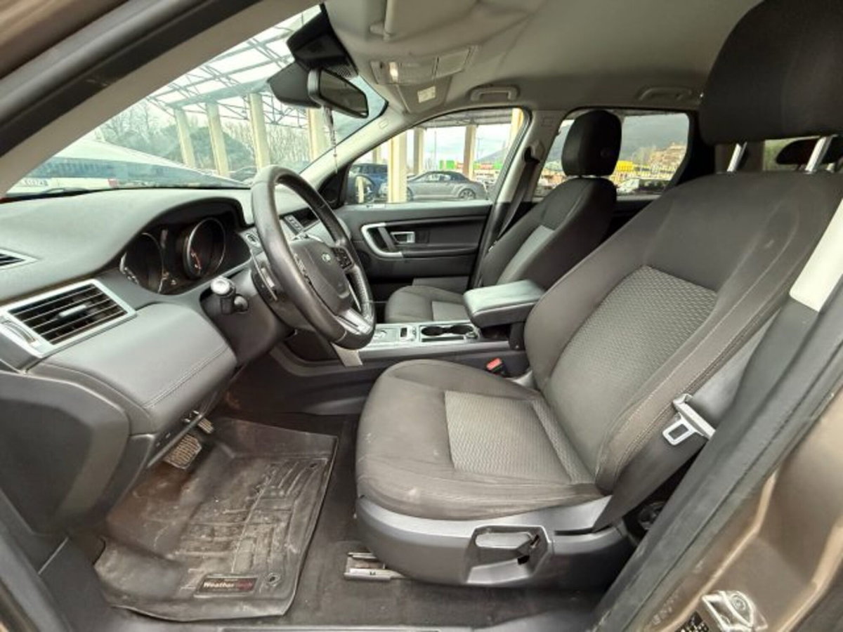 Land Rover Discovery Sport 2.0 TD4 150 CV SE (13)