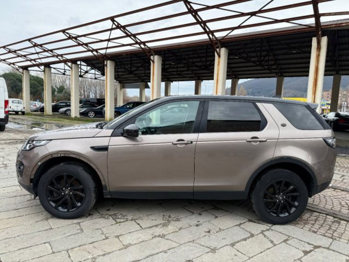 Land Rover Discovery Sport 2.0 TD4 150 CV SE (4)