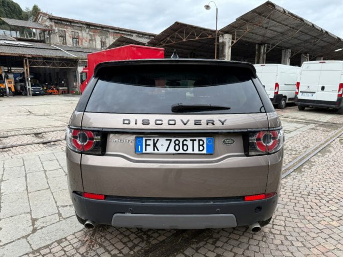 Land Rover Discovery Sport 2.0 TD4 150 CV SE (6)