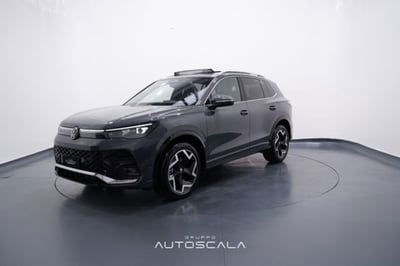 Volkswagen Tiguan 2.0 tdi R-Line 150cv dsg nuova